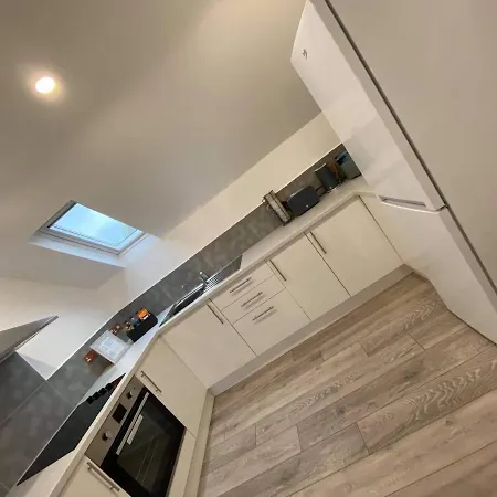 Crows Nest Apartament Par